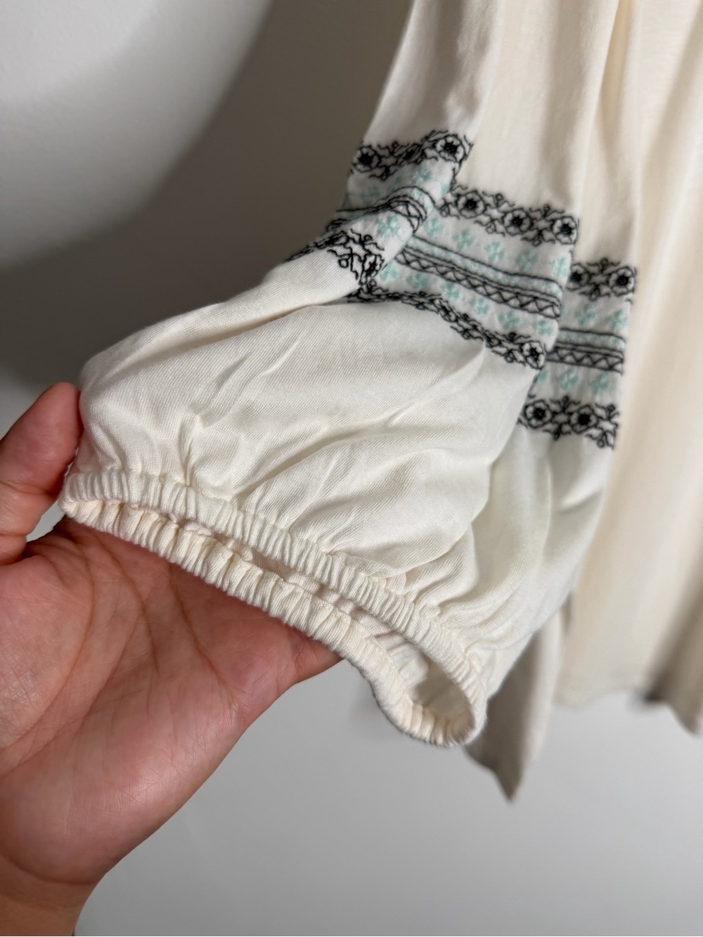 J. Jill Embroidered Boho Peasant Blouse 3/4 Sleeve Large Folk Coastal Flowy - Picture 8 of 8
